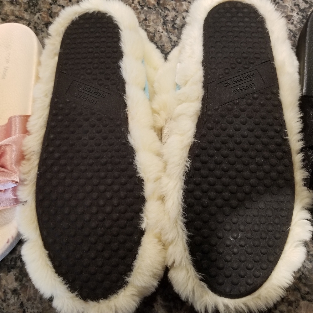 Slippers - Picture 7 of 7